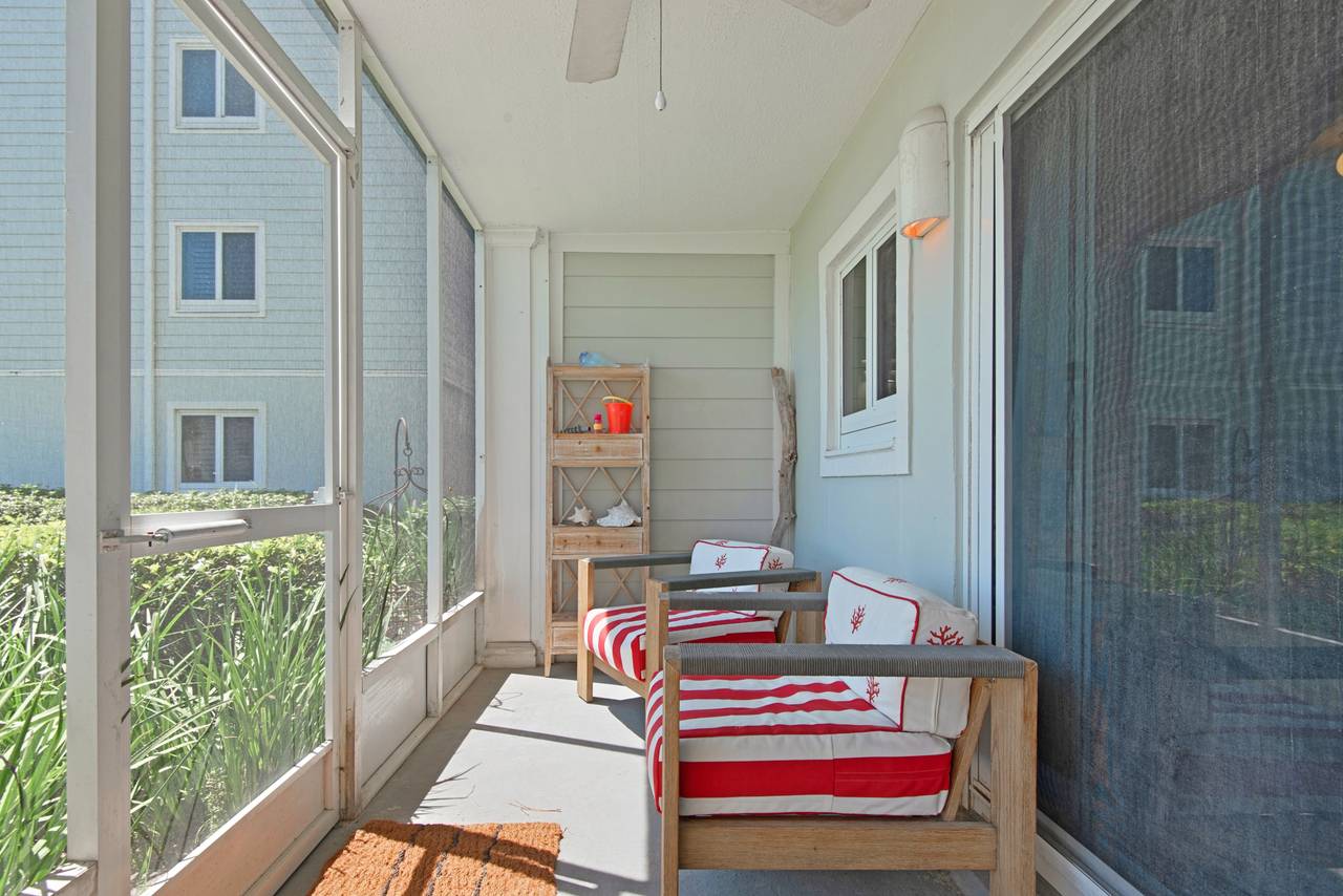 Sand Cliffs 107 Sand Cliffs 107