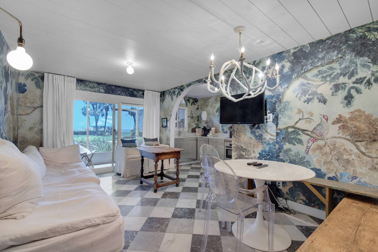 Sand Cliffs 107 Sand Cliffs 107