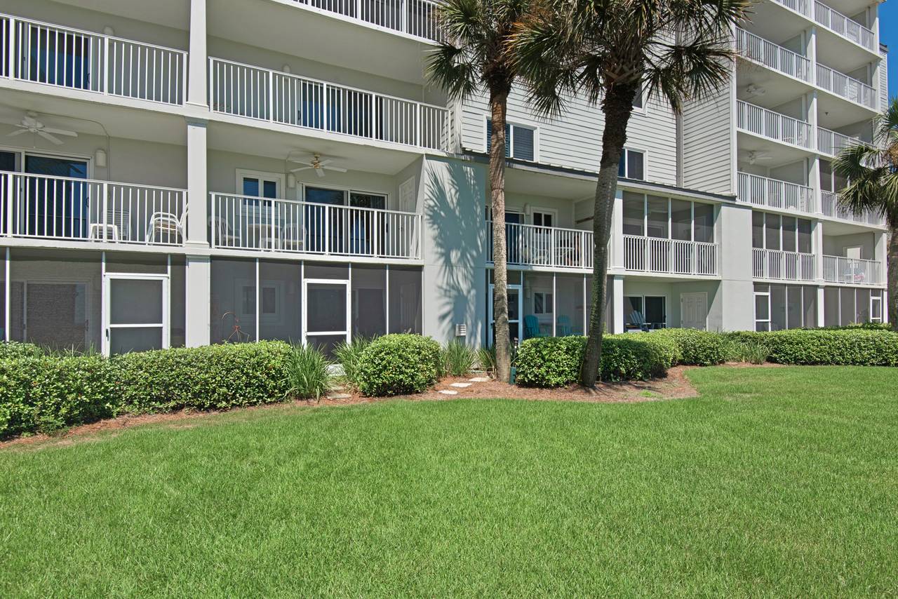 Sand Cliffs 107 Sand Cliffs 107