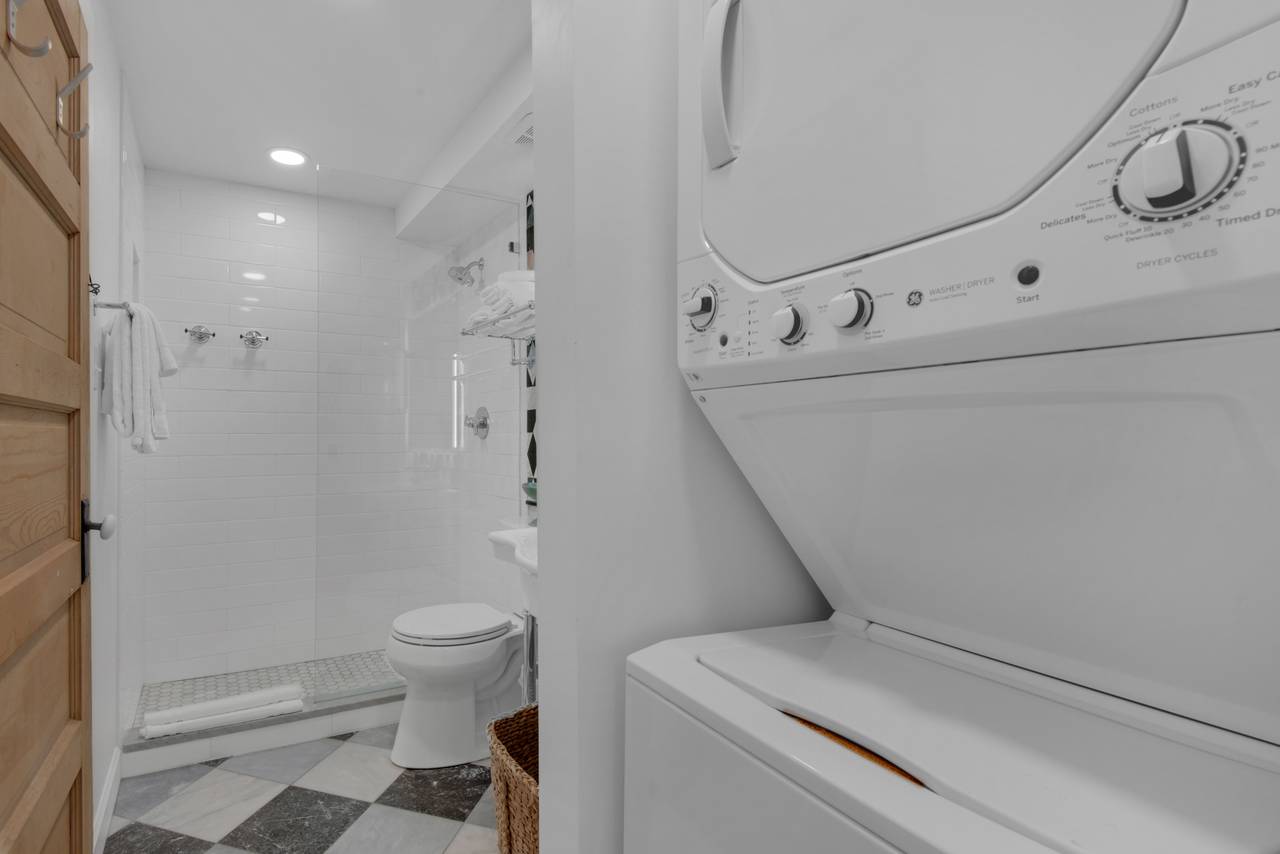 Sand Cliffs 107 Sand Cliffs 107