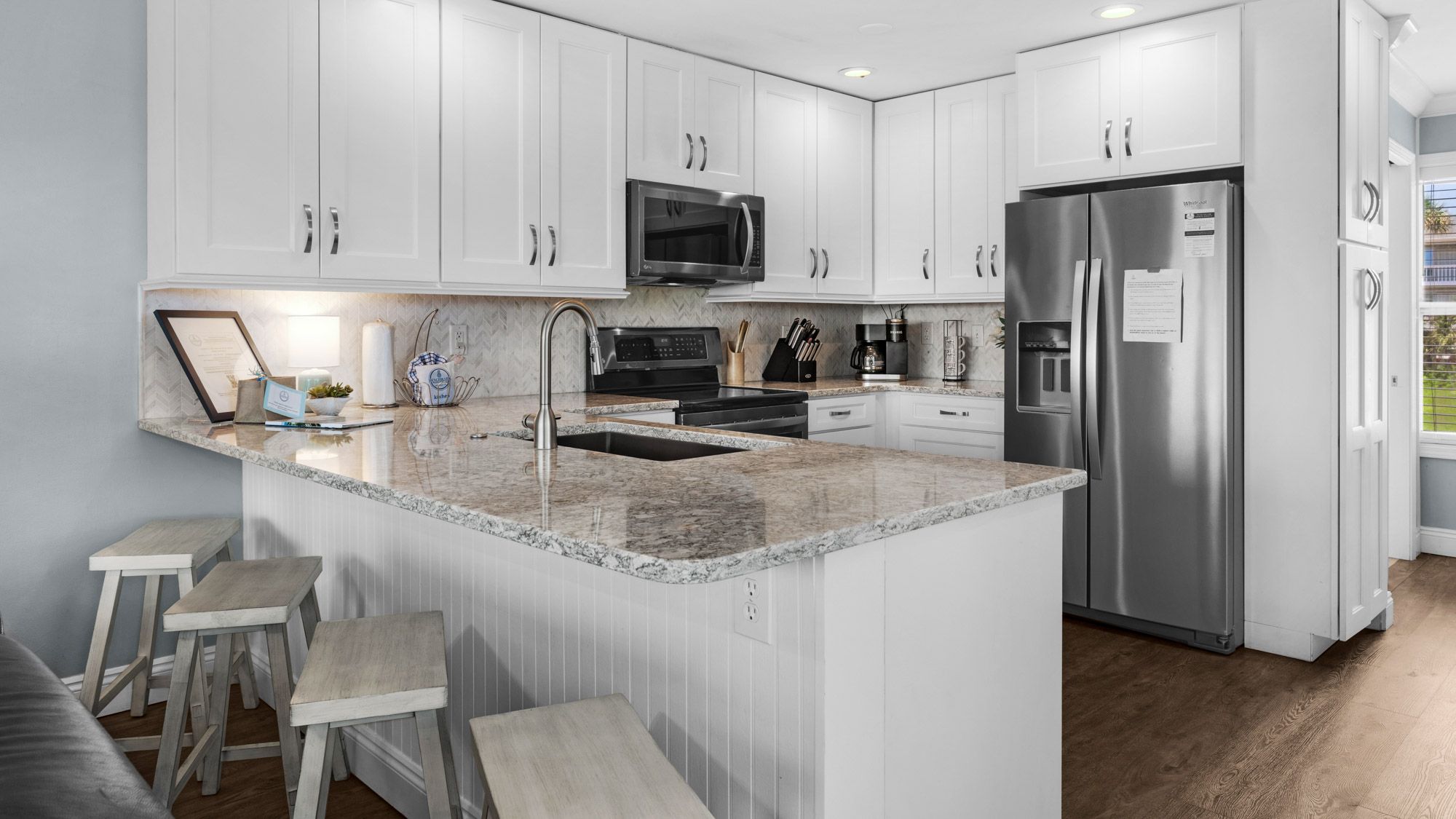 Sea Haunts 1A - 2nd Floor Kitchen area