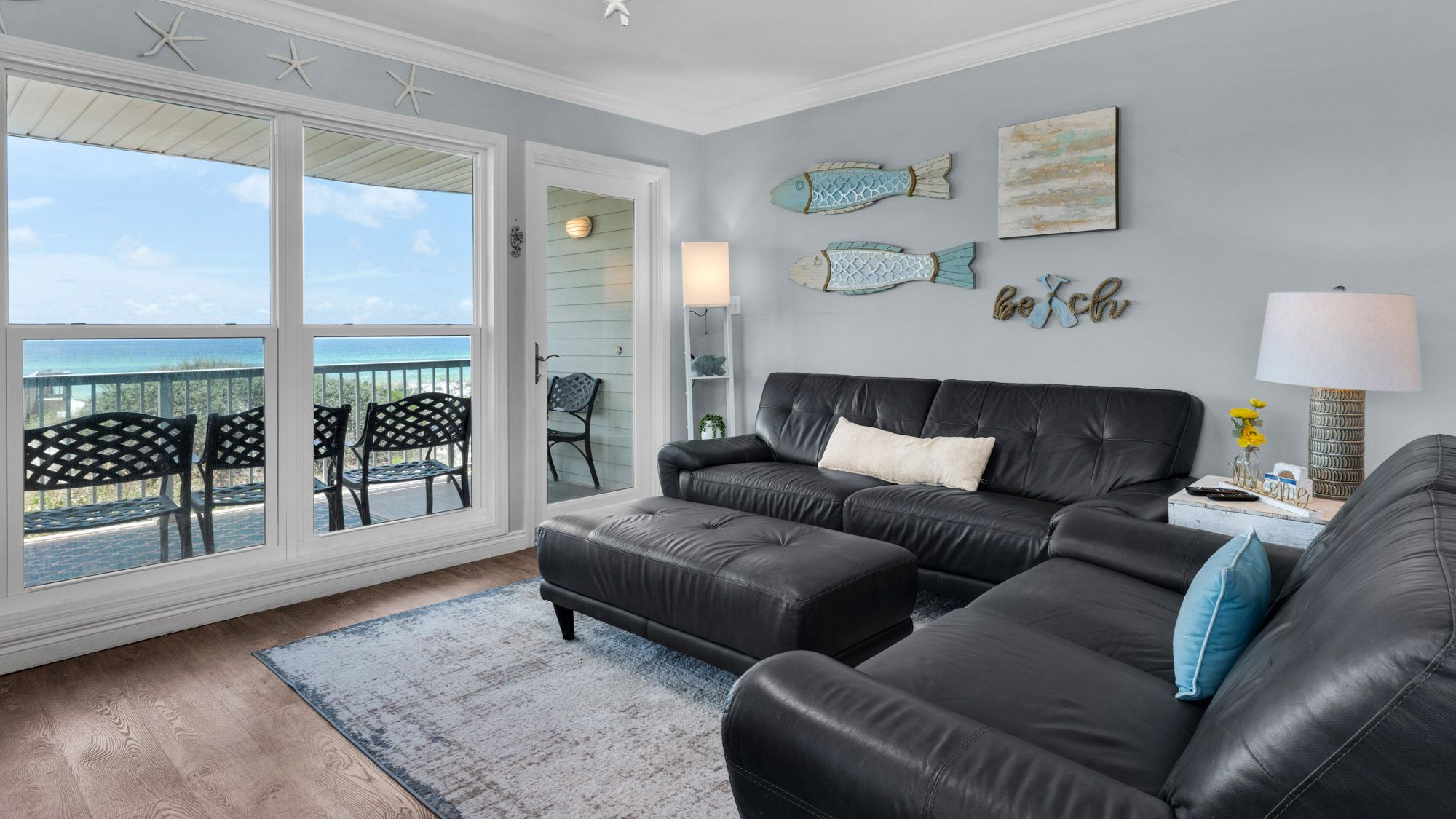 Sea Haunts 1A - 2nd Floor Living area