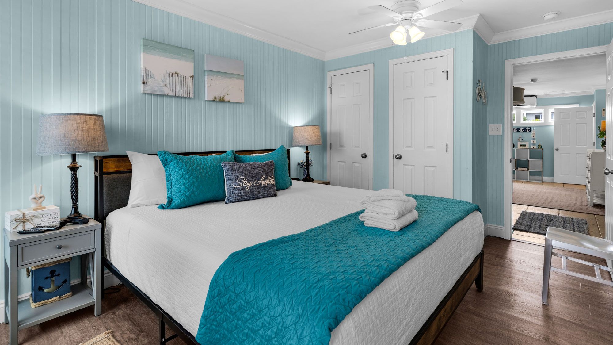 Sea Haunts 1A - 1st Floor Guest King Bedroom