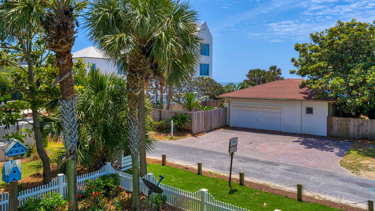 INTC Exterior INTC Exterior