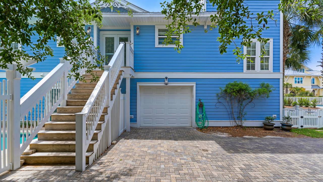 INTC Exterior INTC Exterior