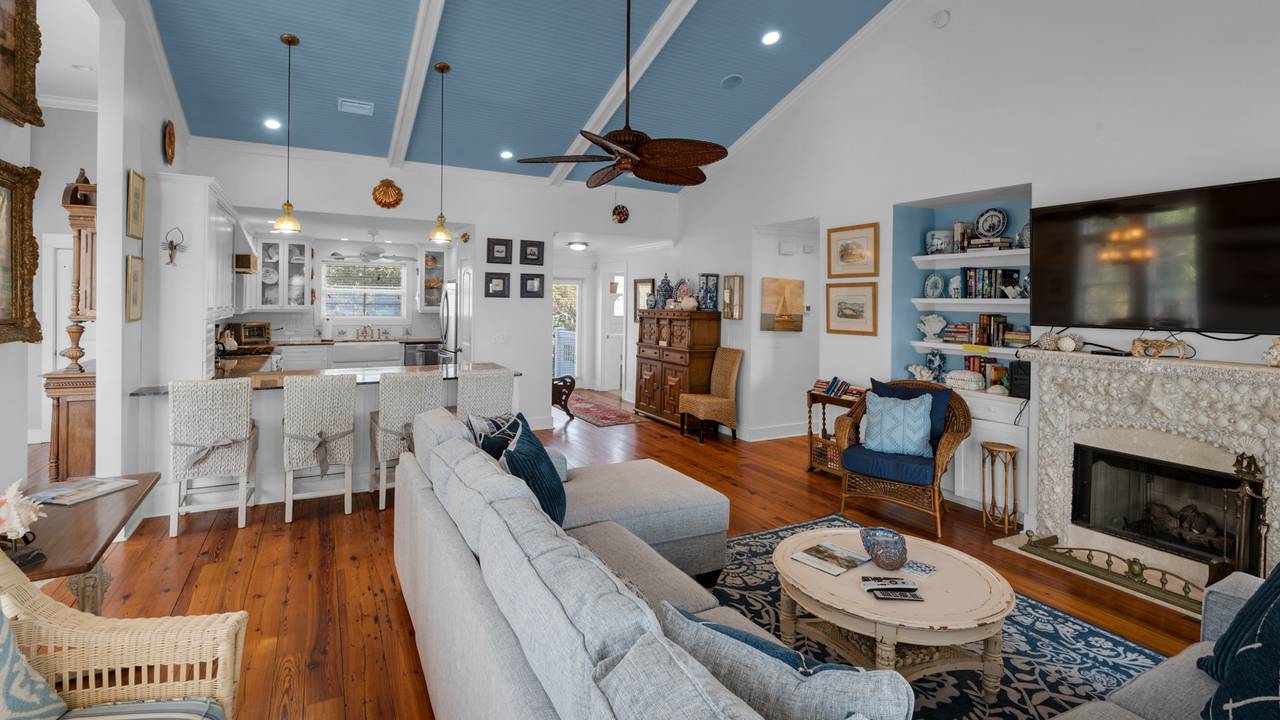 Intensive Care Living Area Intensive Care Living Area