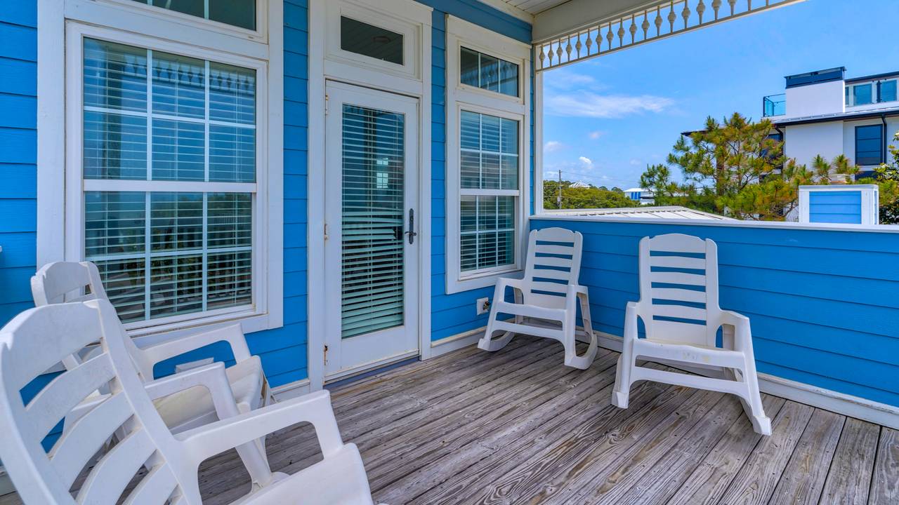 INTC Exterior INTC Exterior