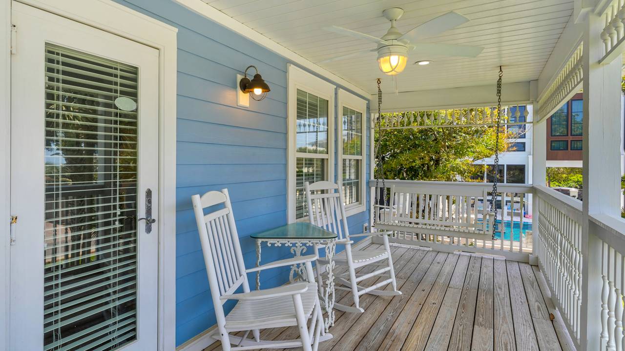 INTC Exterior INTC Exterior