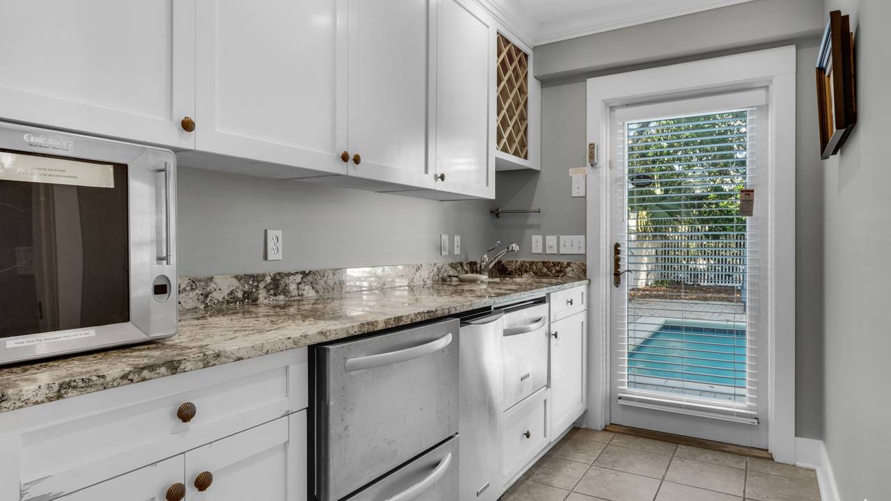 INTC Kitchen Area INTC Kitchen Area