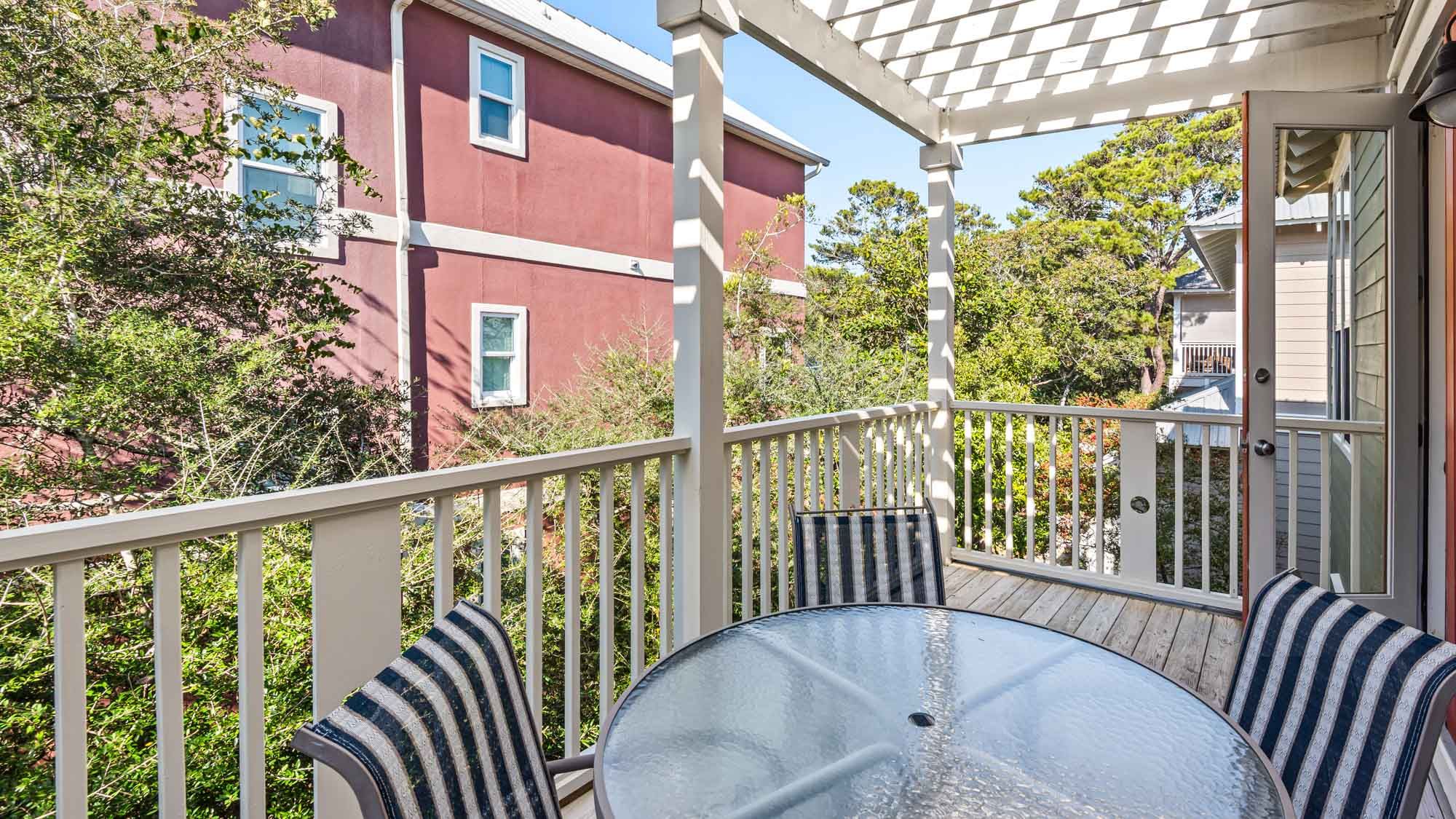 Emerald Rose - 2nd Floor