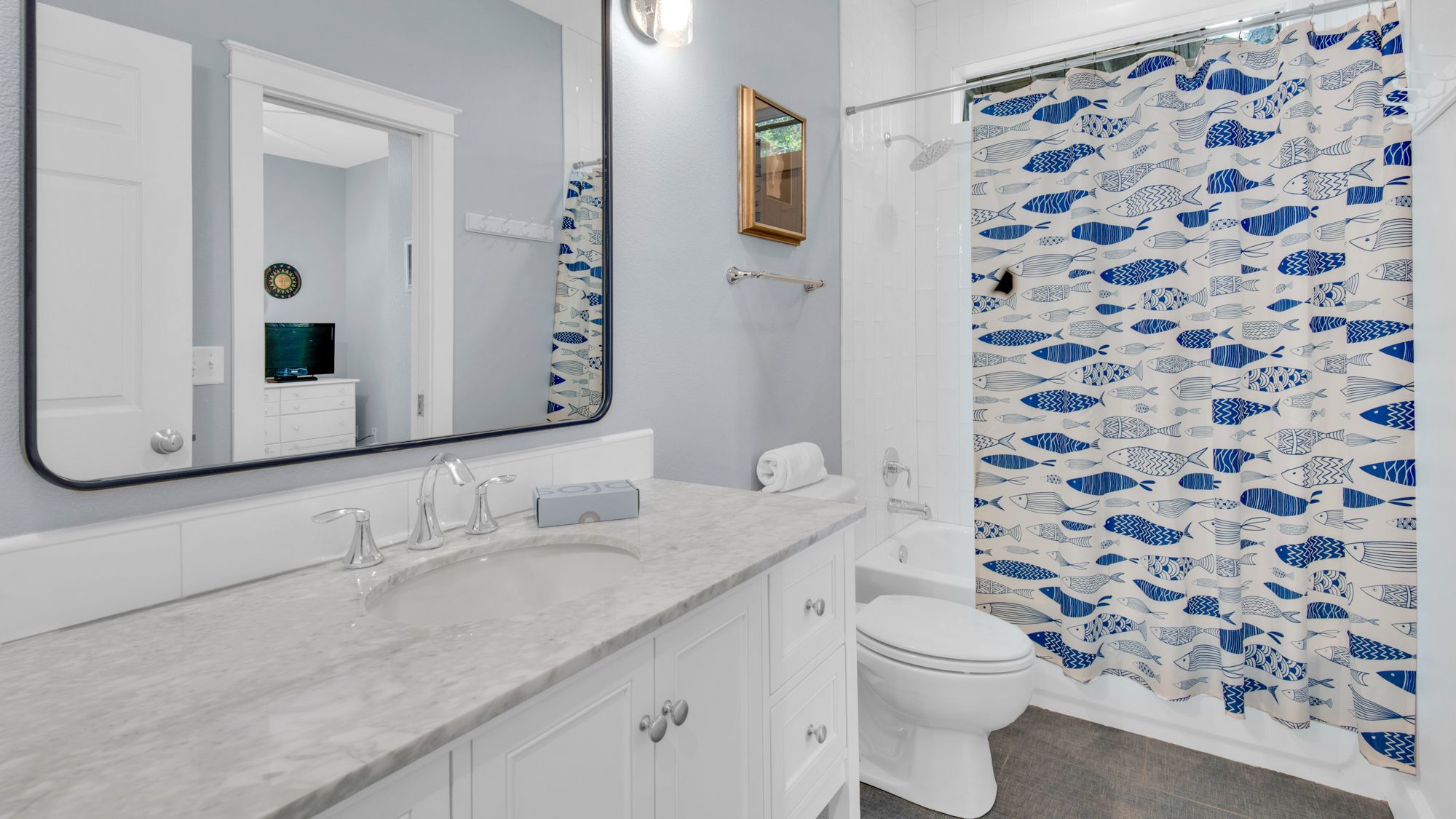 Emerald Rose Hallway Bathroom