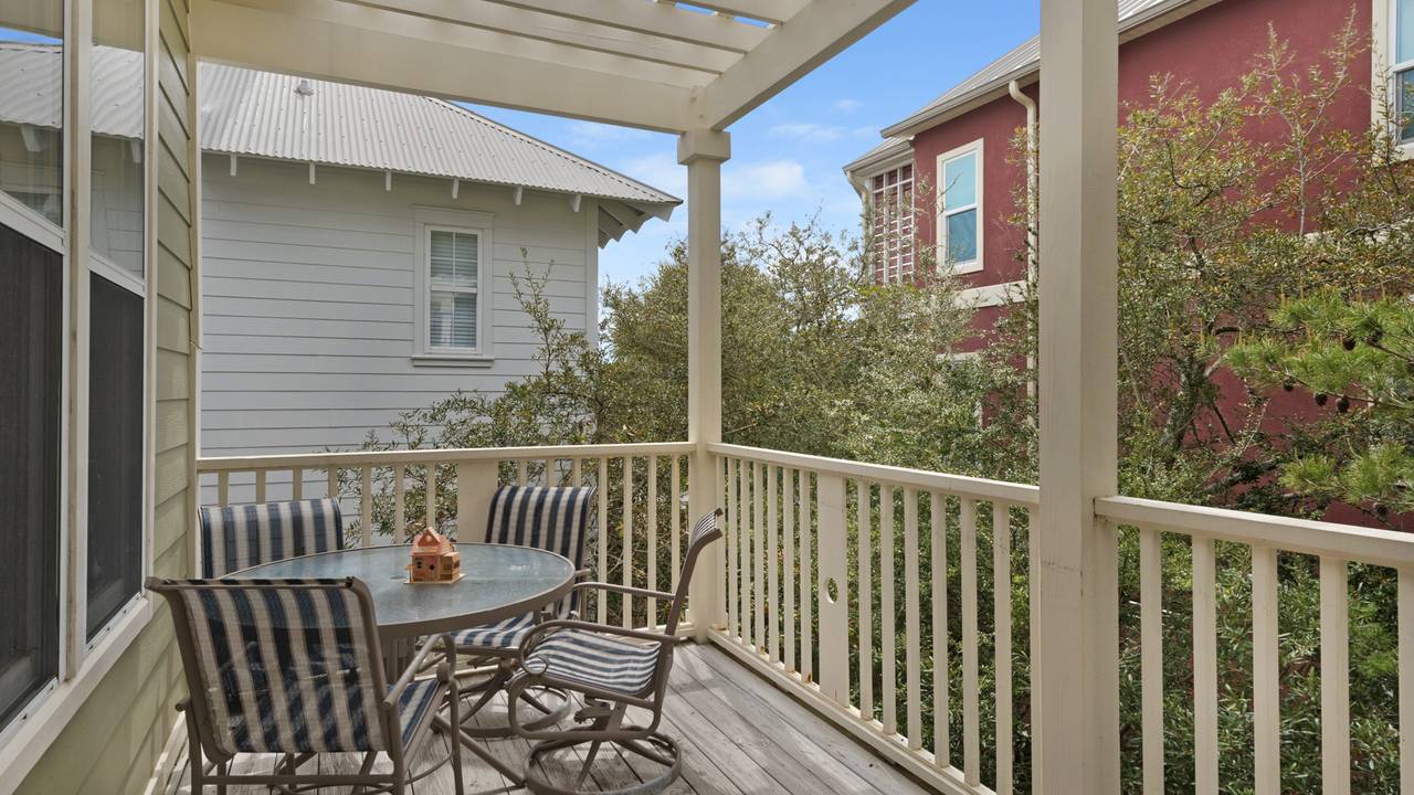 Emerald Rose Emerald Rose