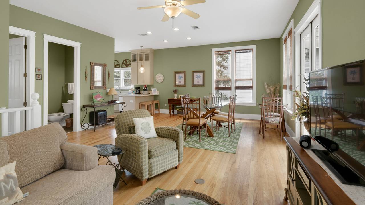 Emerald Rose Emerald Rose