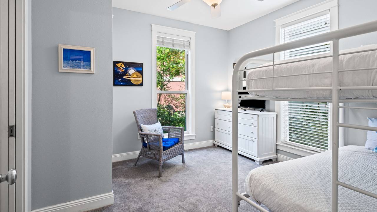 Emerald Rose - 1st Floor Emerald Rose - 1st Floor