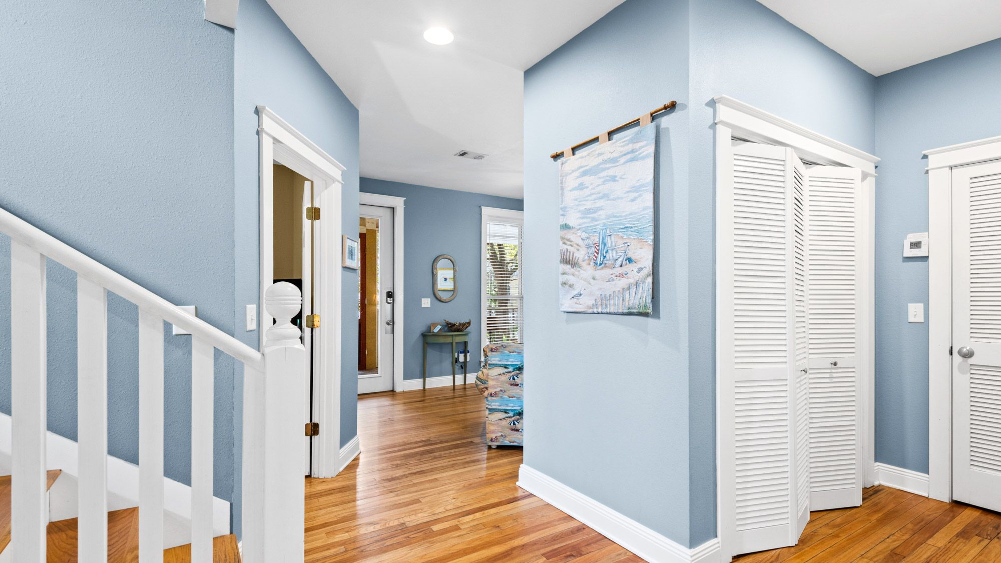 Emerald Rose - 1st Floor going upstairs