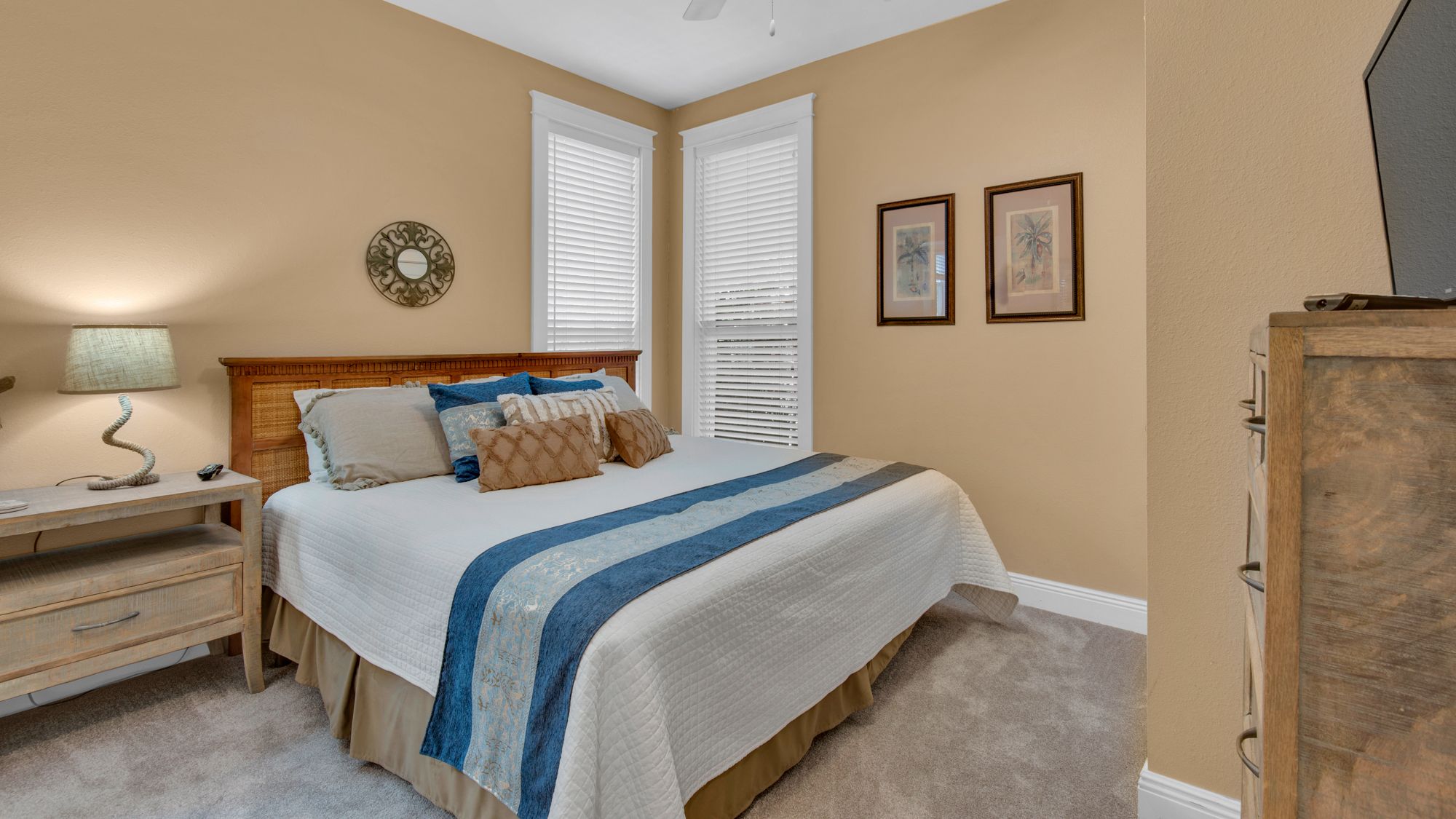 Emerald Rose 1st Floor Bedroom