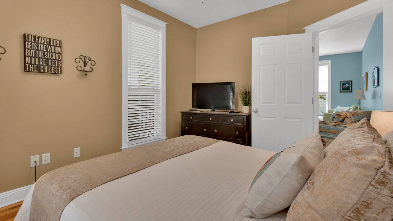 Emerald Rose 1st Floor Bedroom Emerald Rose 1st Floor Bedroom