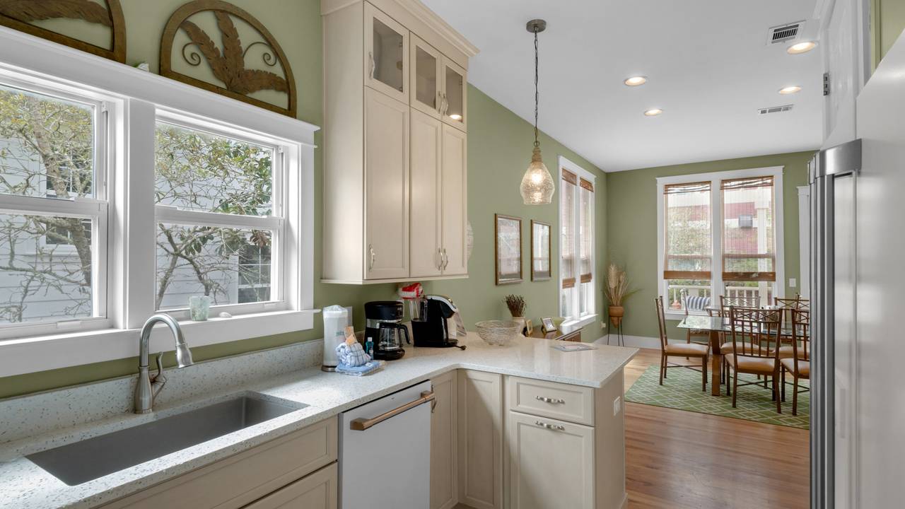 Emerald Rose Emerald Rose