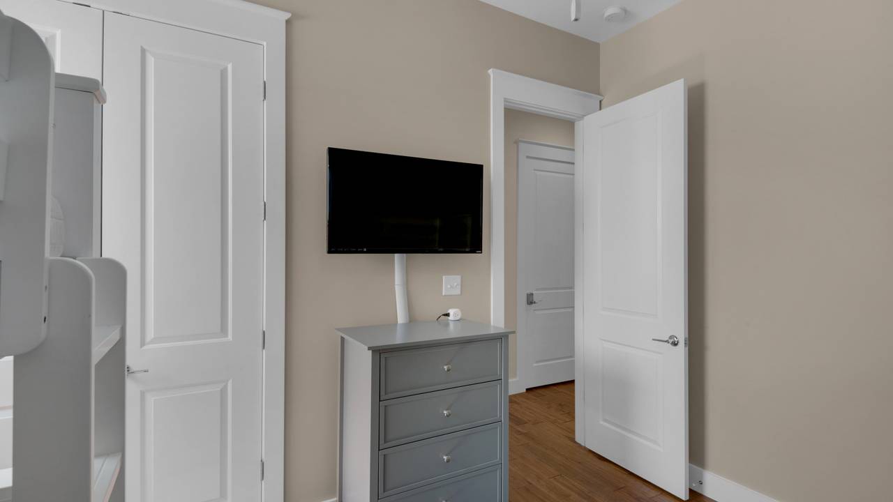 3 Mermaids Haven 3 Mermaids Haven