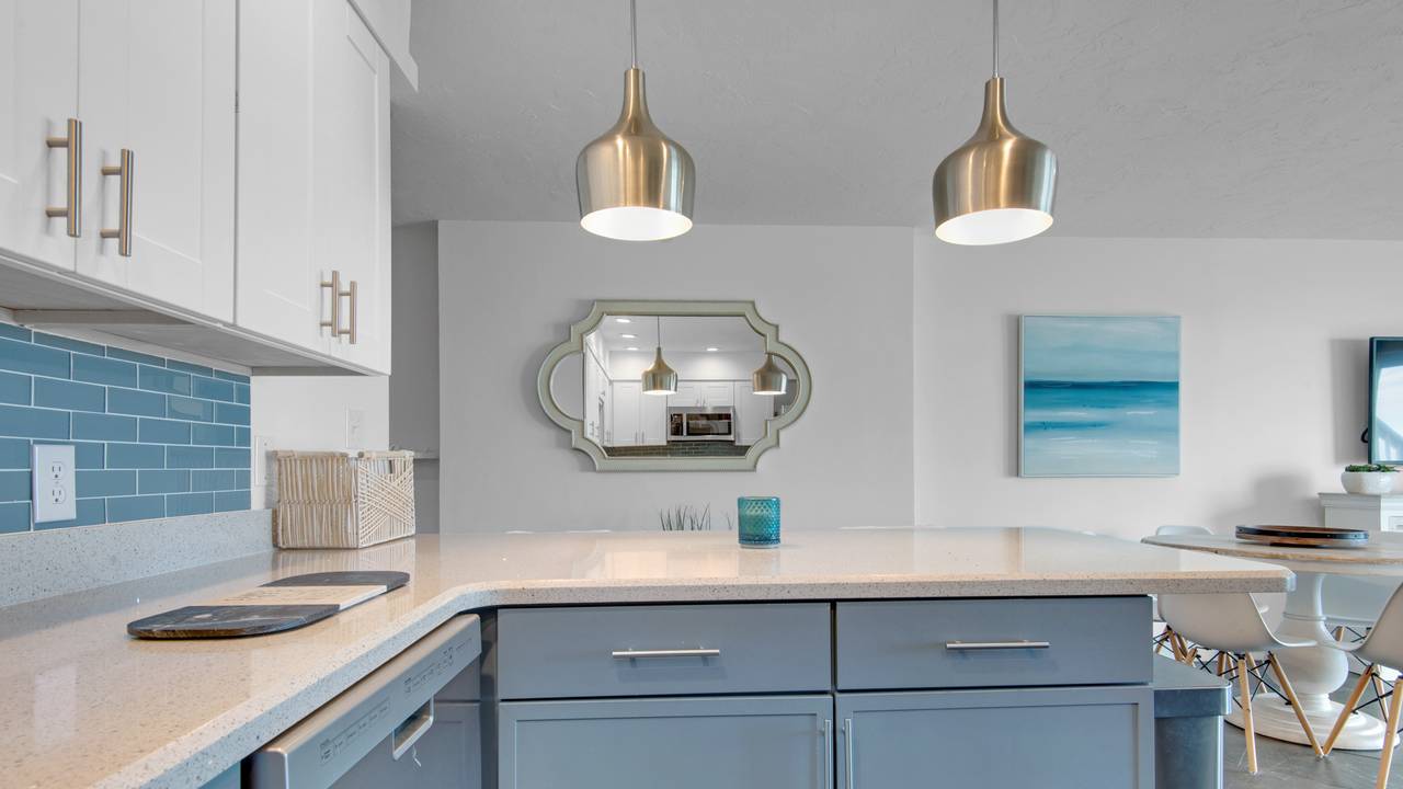 Blue Tide 6A: Kitchen Blue Tide 6A: Kitchen