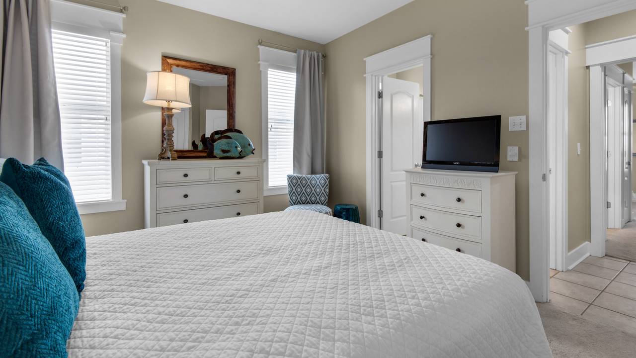 Monterey B402 Monterey B402