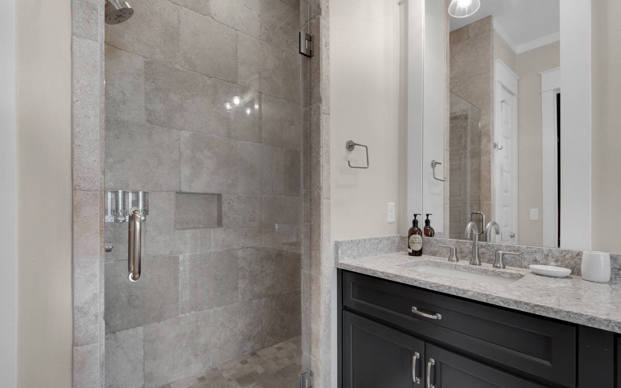 19 Moonlit Shores 19 Moonlit Shores