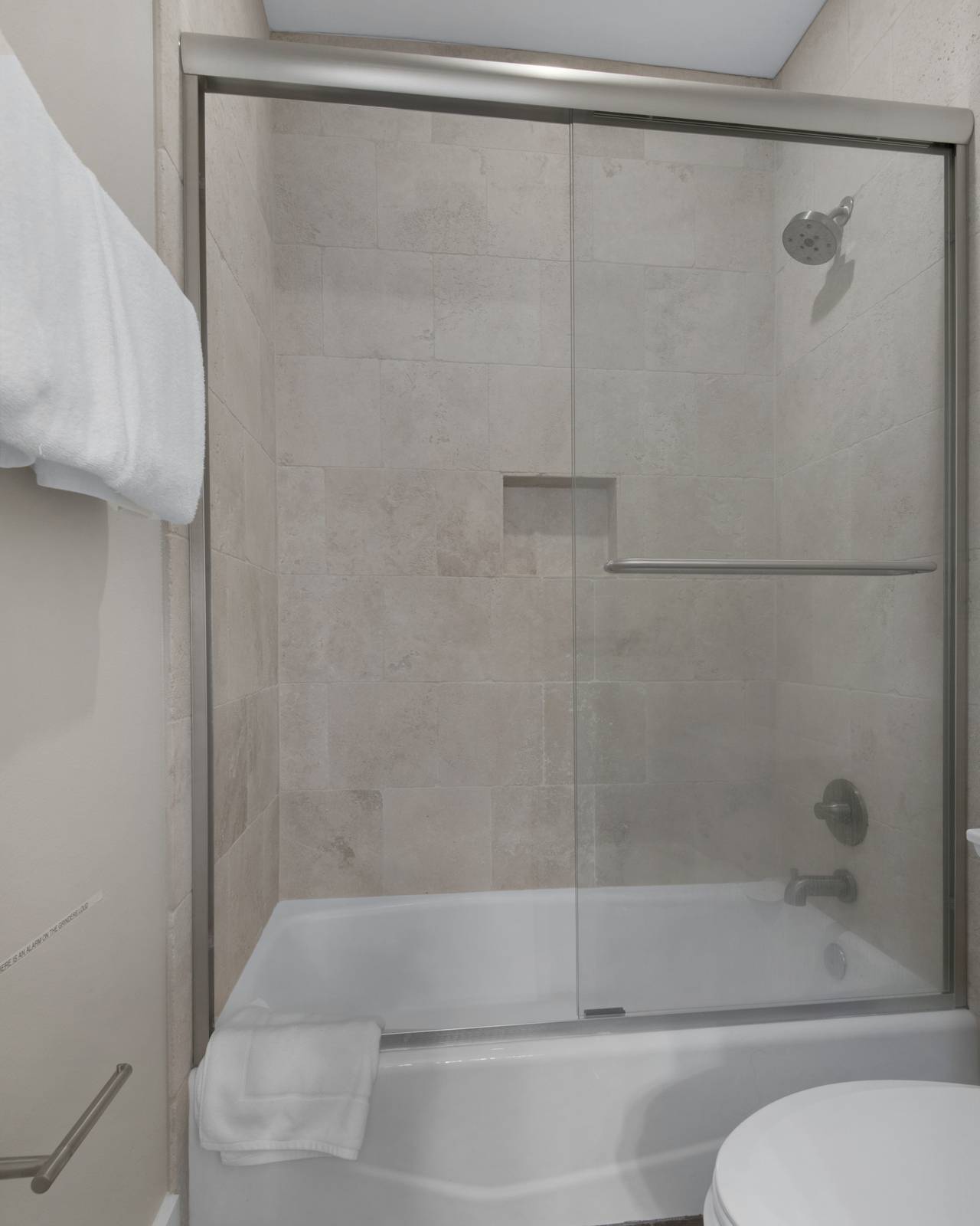 19 Moonlit Shores 19 Moonlit Shores