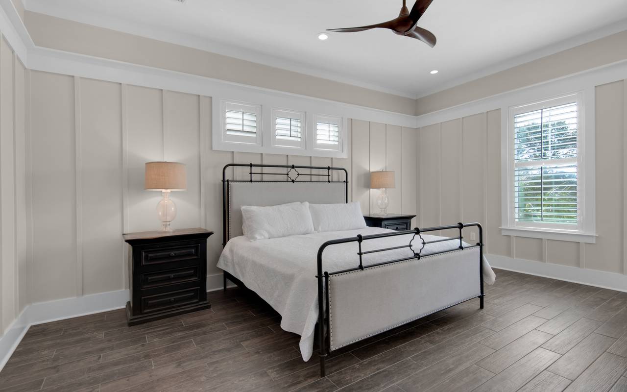 19 Moonlit Shores 19 Moonlit Shores