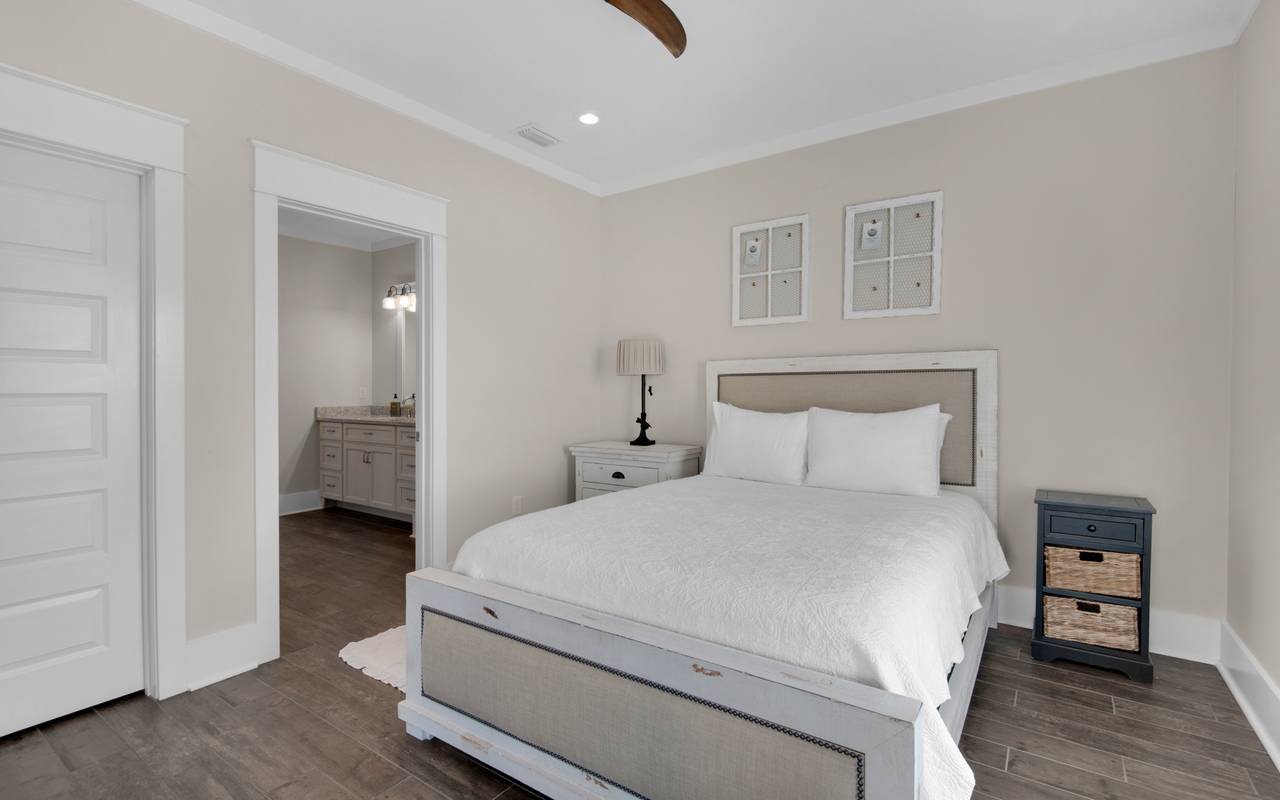 19 Moonlit Shores 19 Moonlit Shores