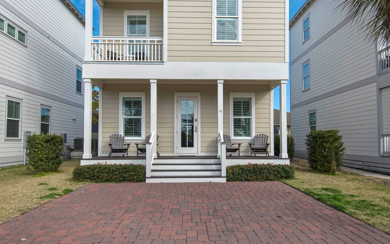 19 Moonlit Shores 19 Moonlit Shores