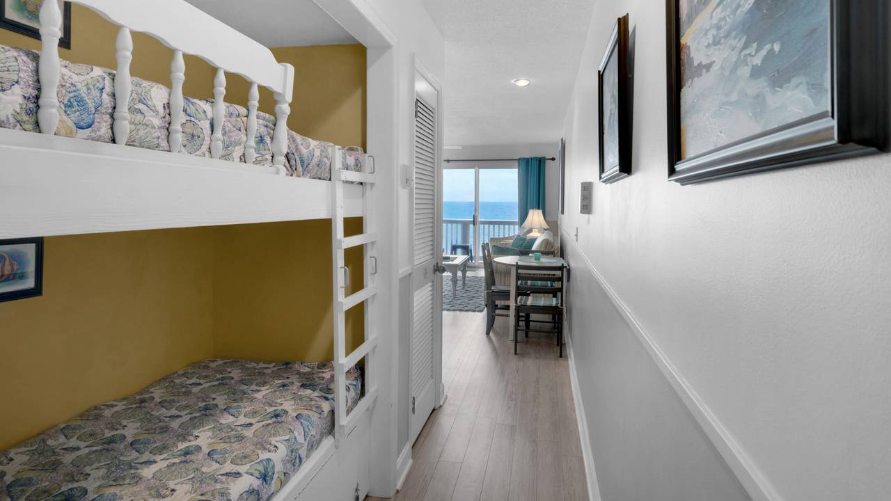 Mistral 11 Mistral 11