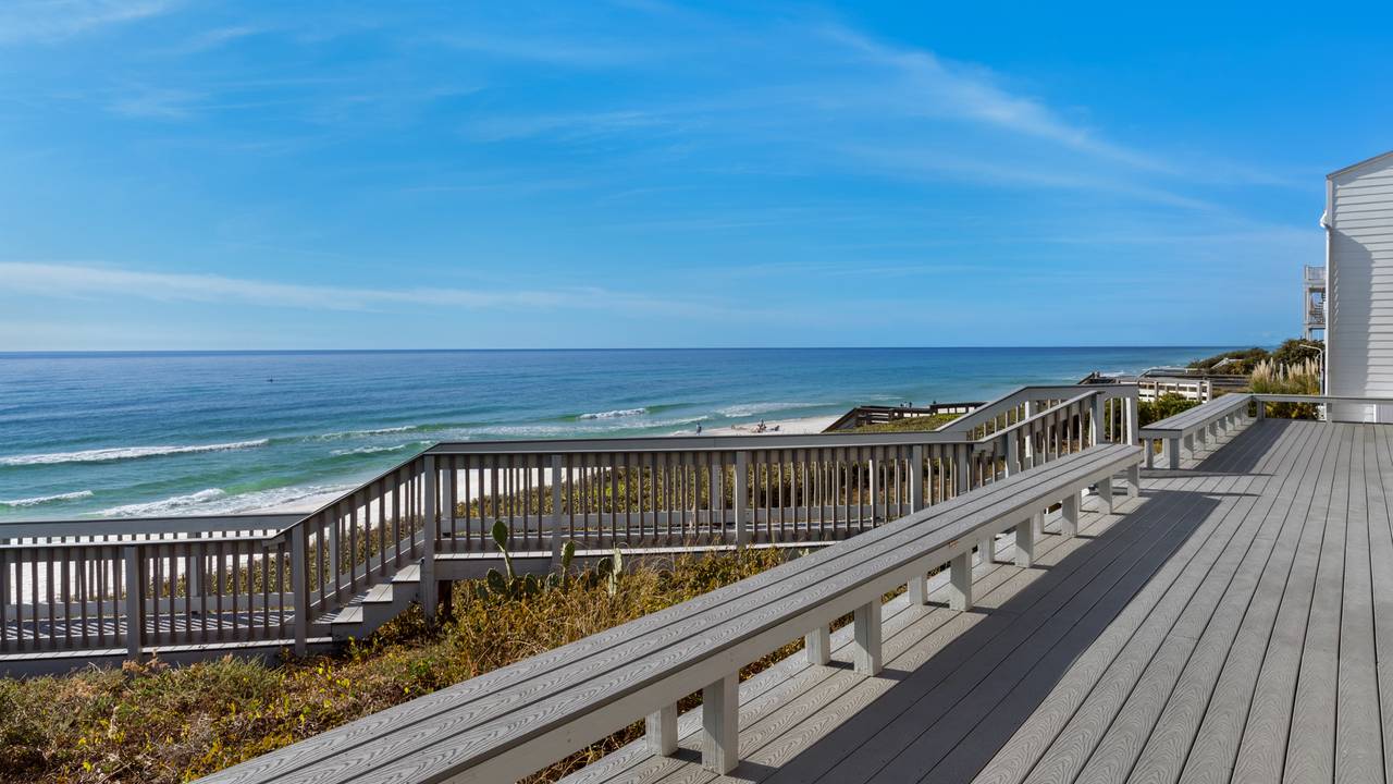 Blue Nine 5 Patio to Beach Blue Nine 5 Patio to Beach