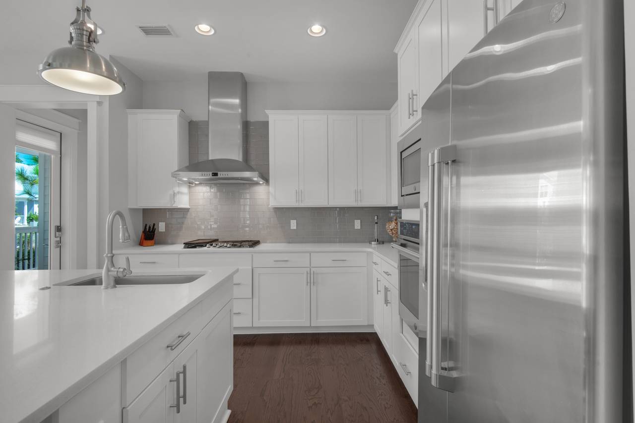 9 Prairie Pass 9 Prairie Pass