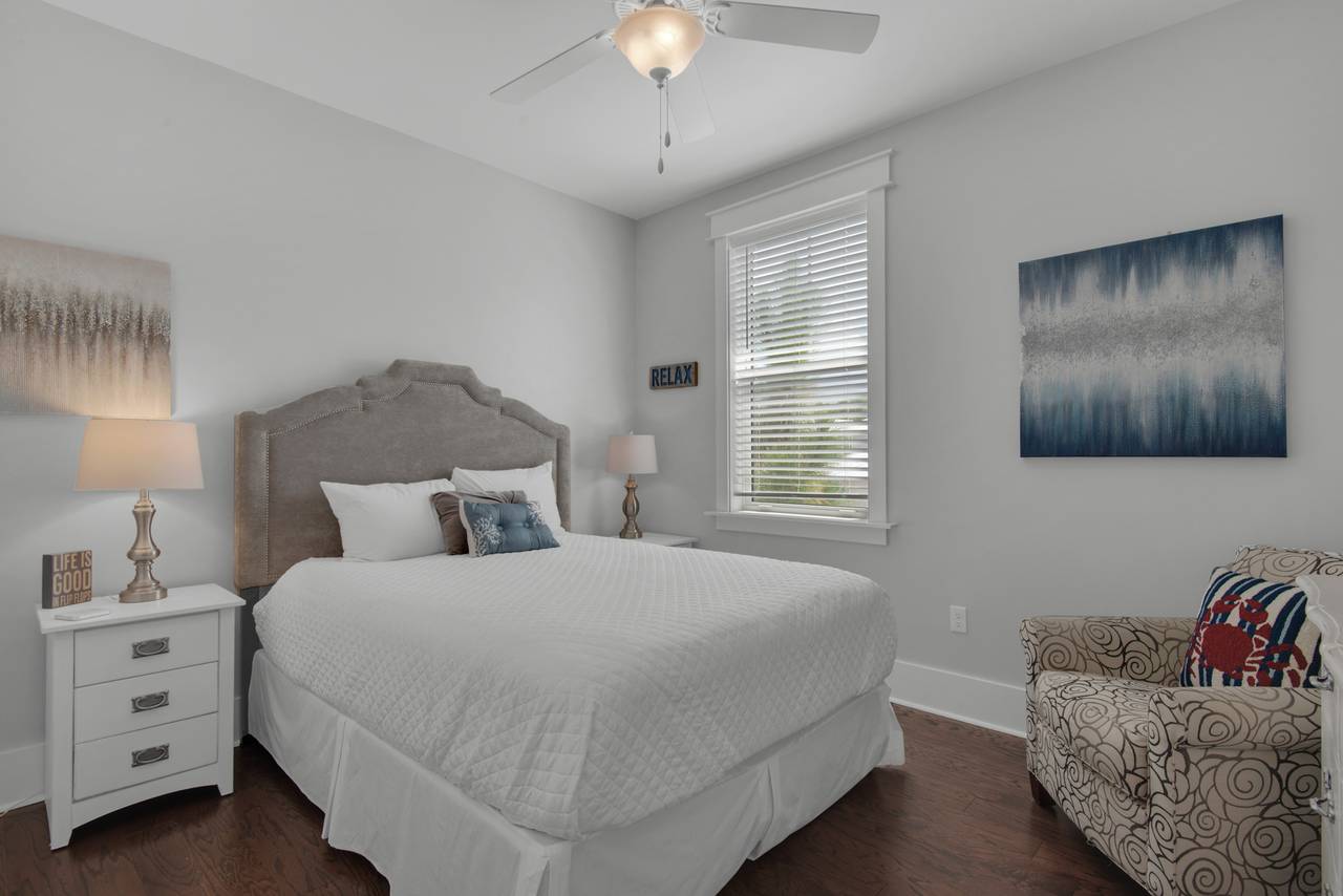 9 Prairie Pass 9 Prairie Pass