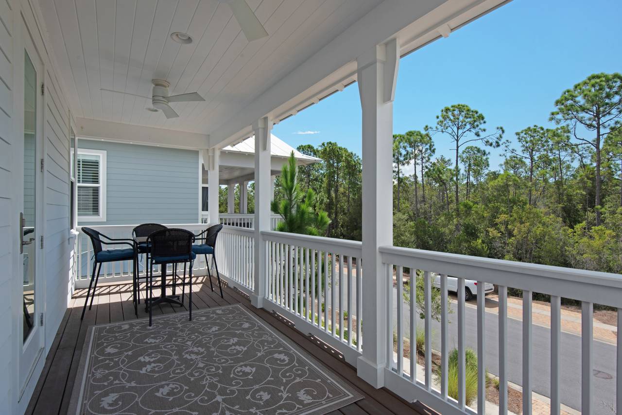 9 Prairie Pass 9 Prairie Pass