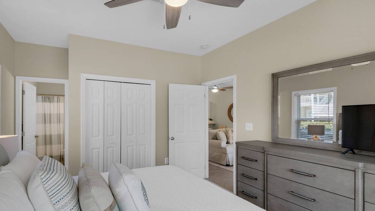 Herons Watch 5101 Herons Watch 5101