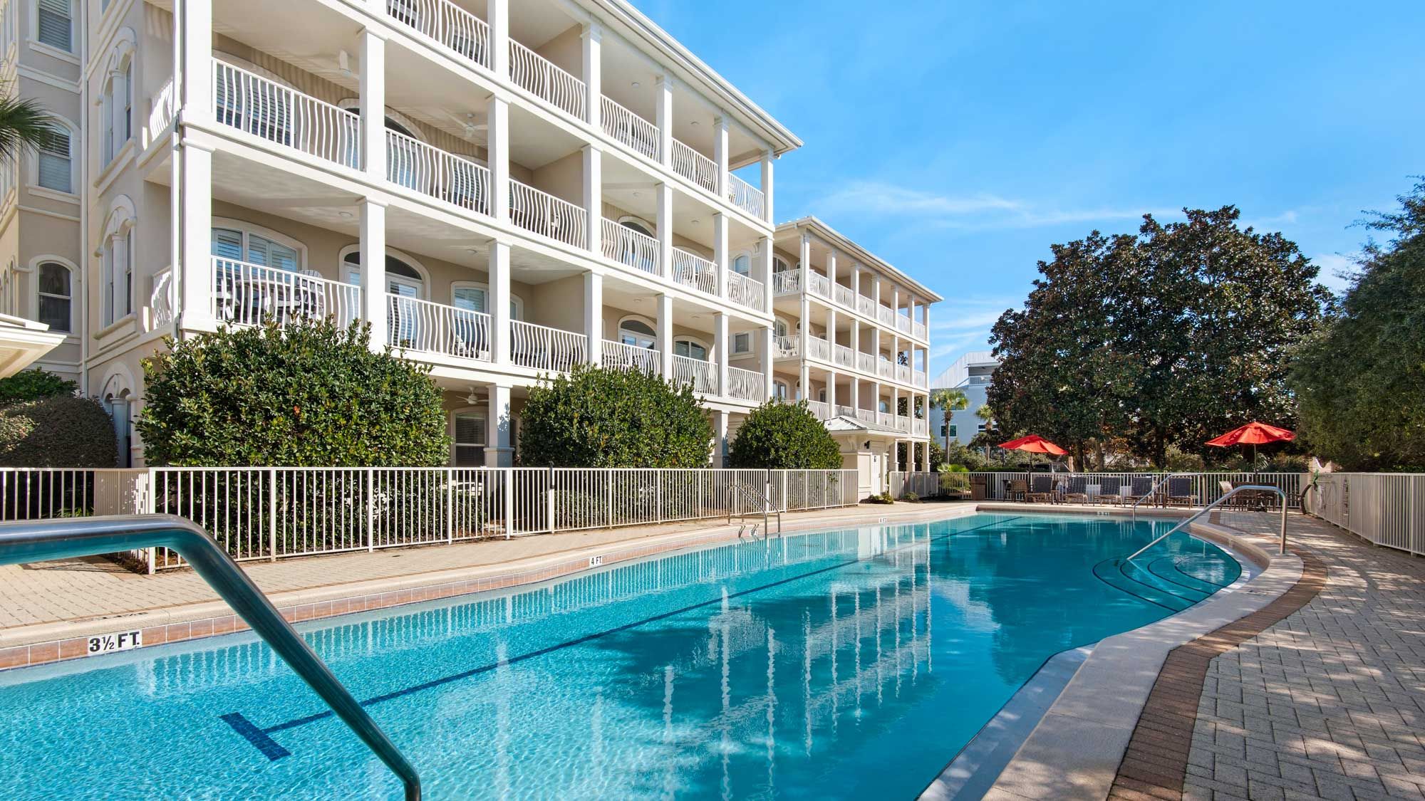 Villas at Seagrove Grounds & Amenities