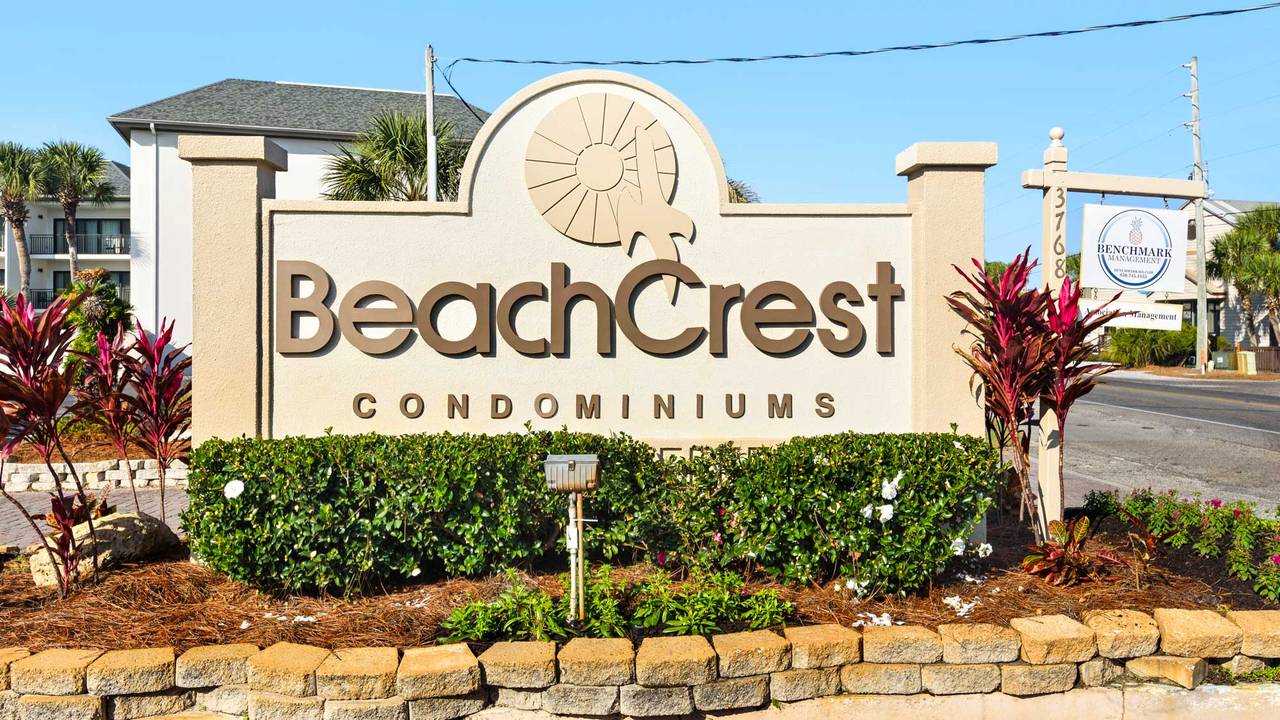 BeachCrest Grounds & Amenities BeachCrest Grounds & Amenities