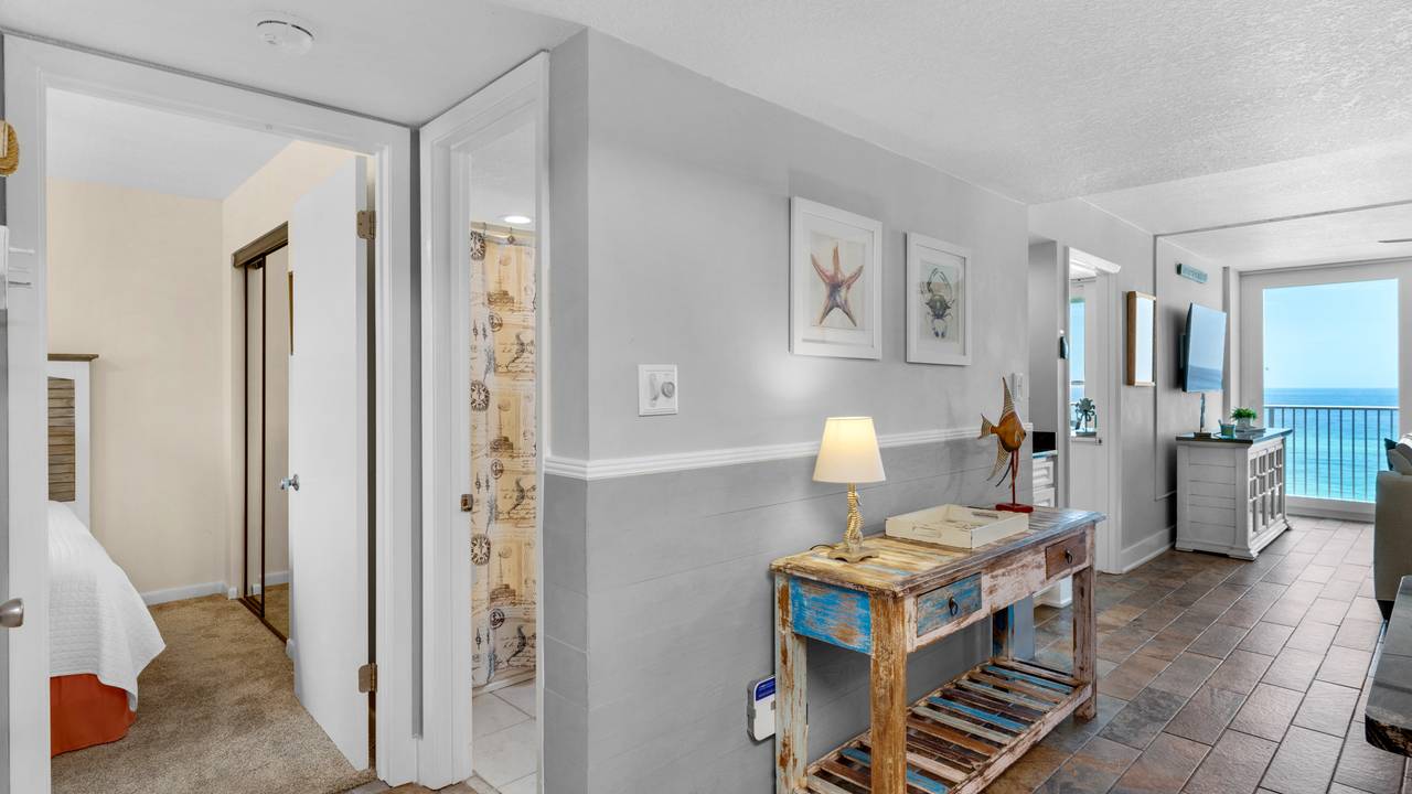 BCH 505 Living area BCH 505 Living area