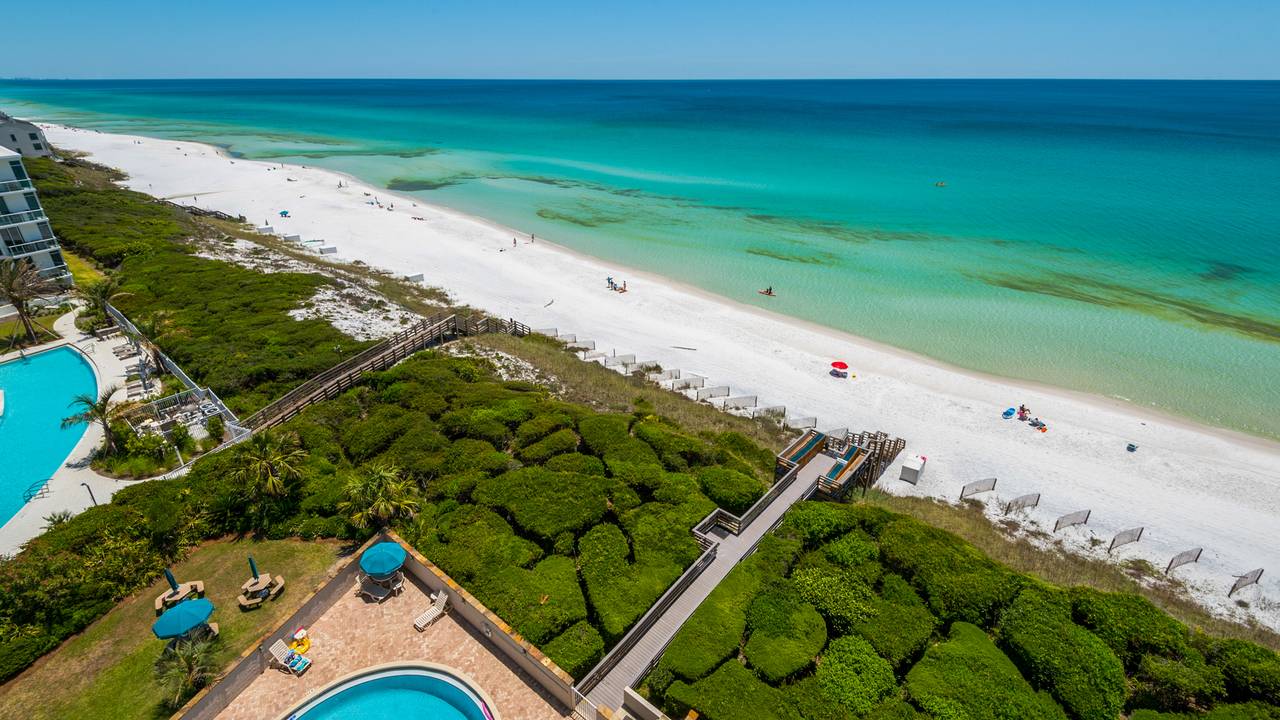 Stunning beach view from balcony Stunning beach view from balcony
