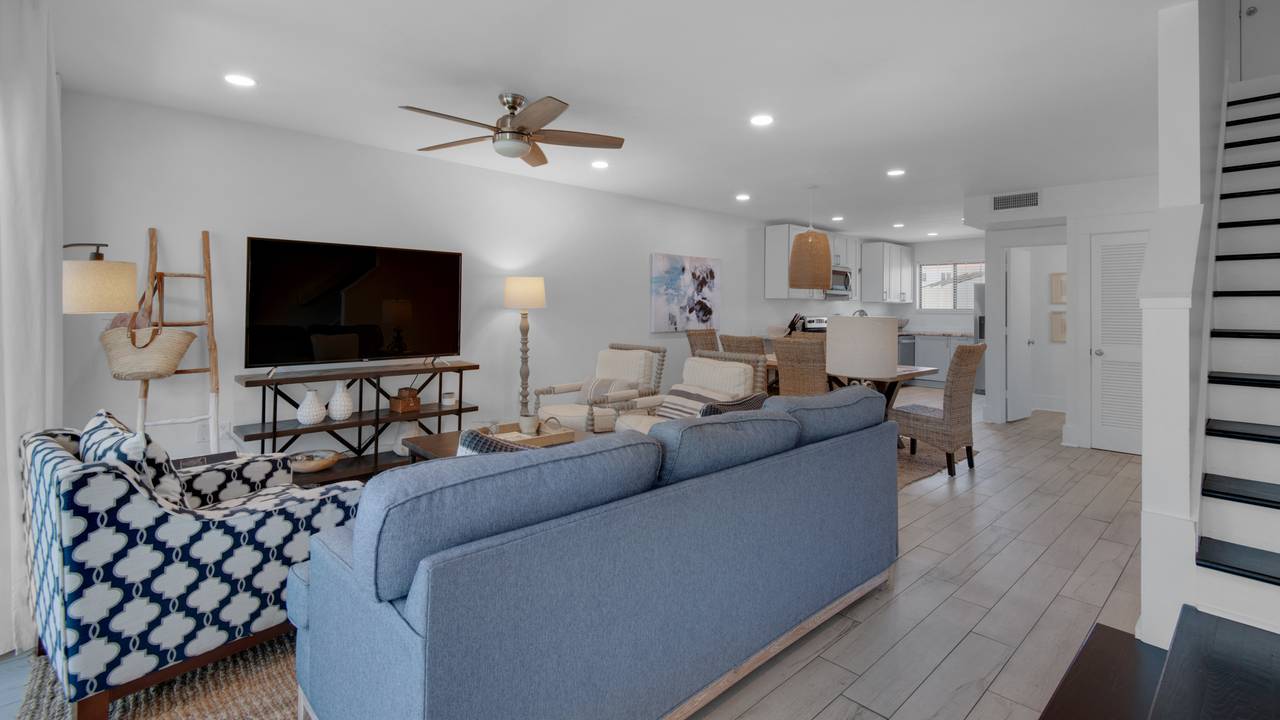 Emerald Hill 30 Emerald Hill 30