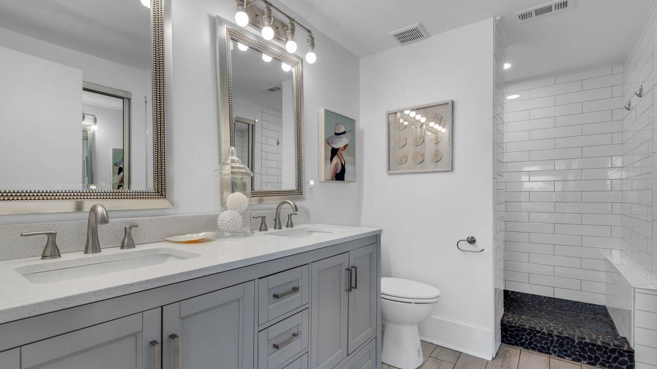 Emerald Hill 30 Emerald Hill 30