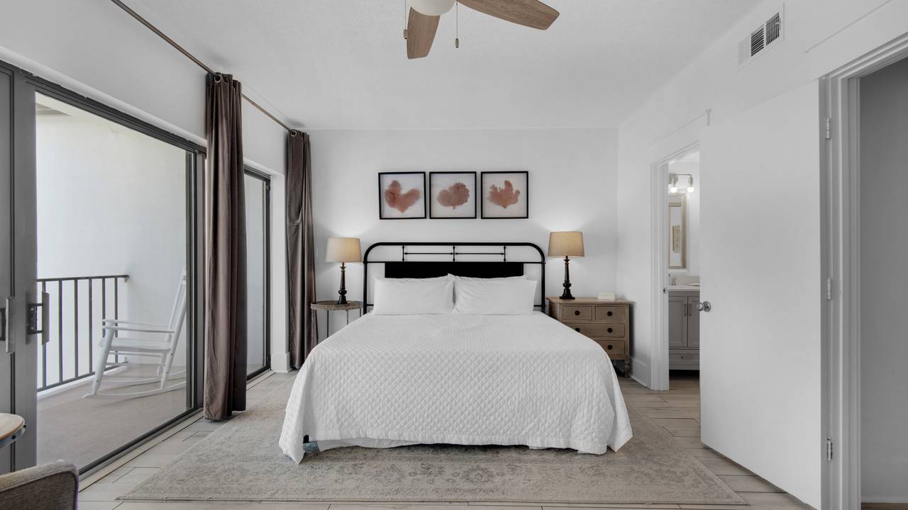 Emerald Hill 30 Emerald Hill 30