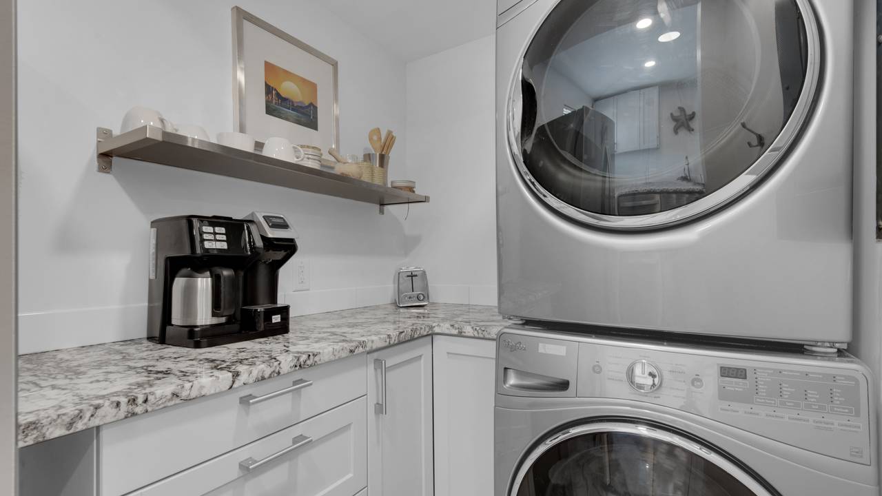 Emerald Hill 30 Emerald Hill 30