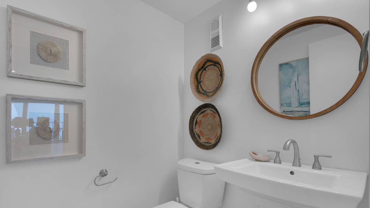 Emerald Hill 30 Emerald Hill 30