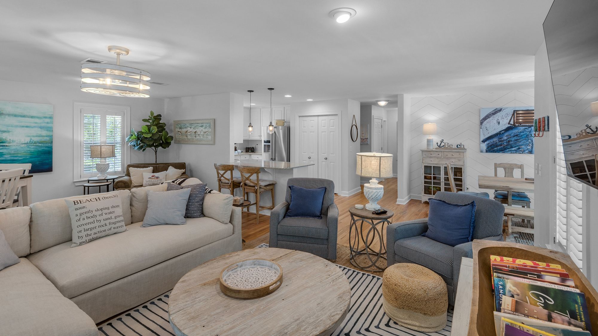 La Pointe Living Area