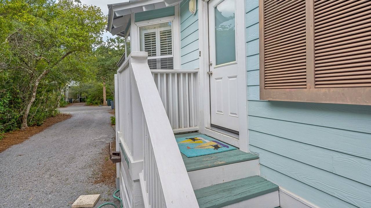 La Pointe Pool Access La Pointe Pool Access