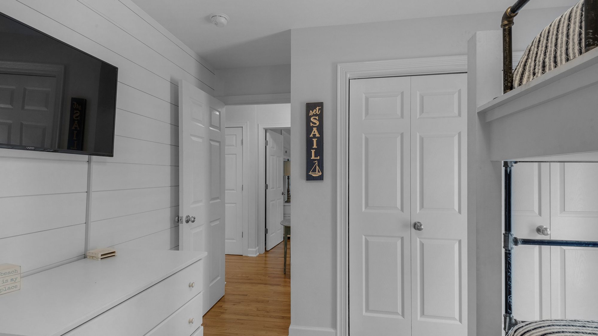 La Pointe Queen-over-Queen Bunk Room plus twin trundle