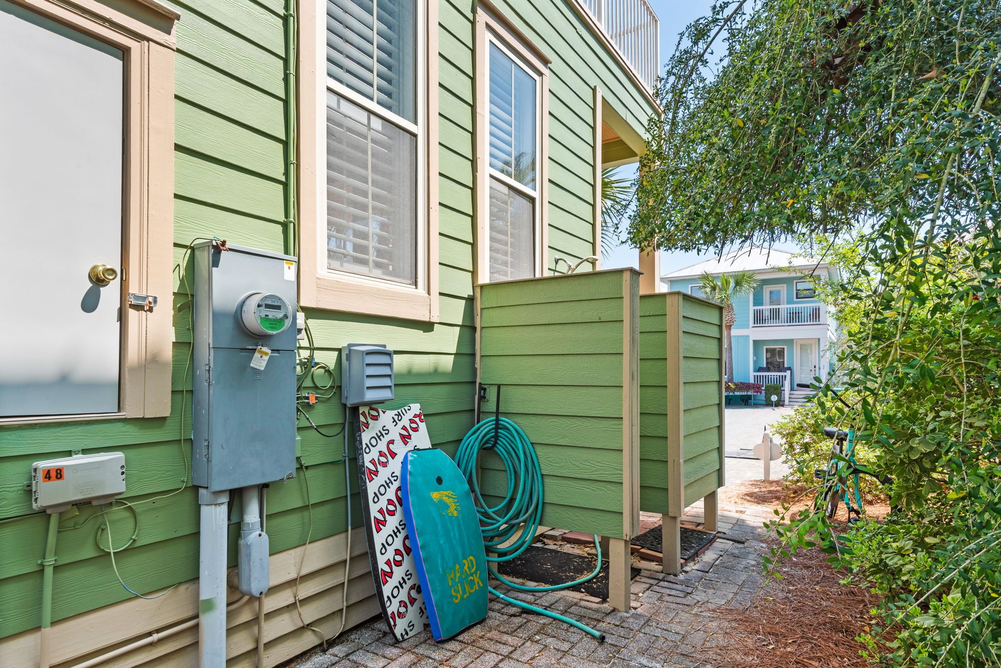 BREEZE - Outdoor shower