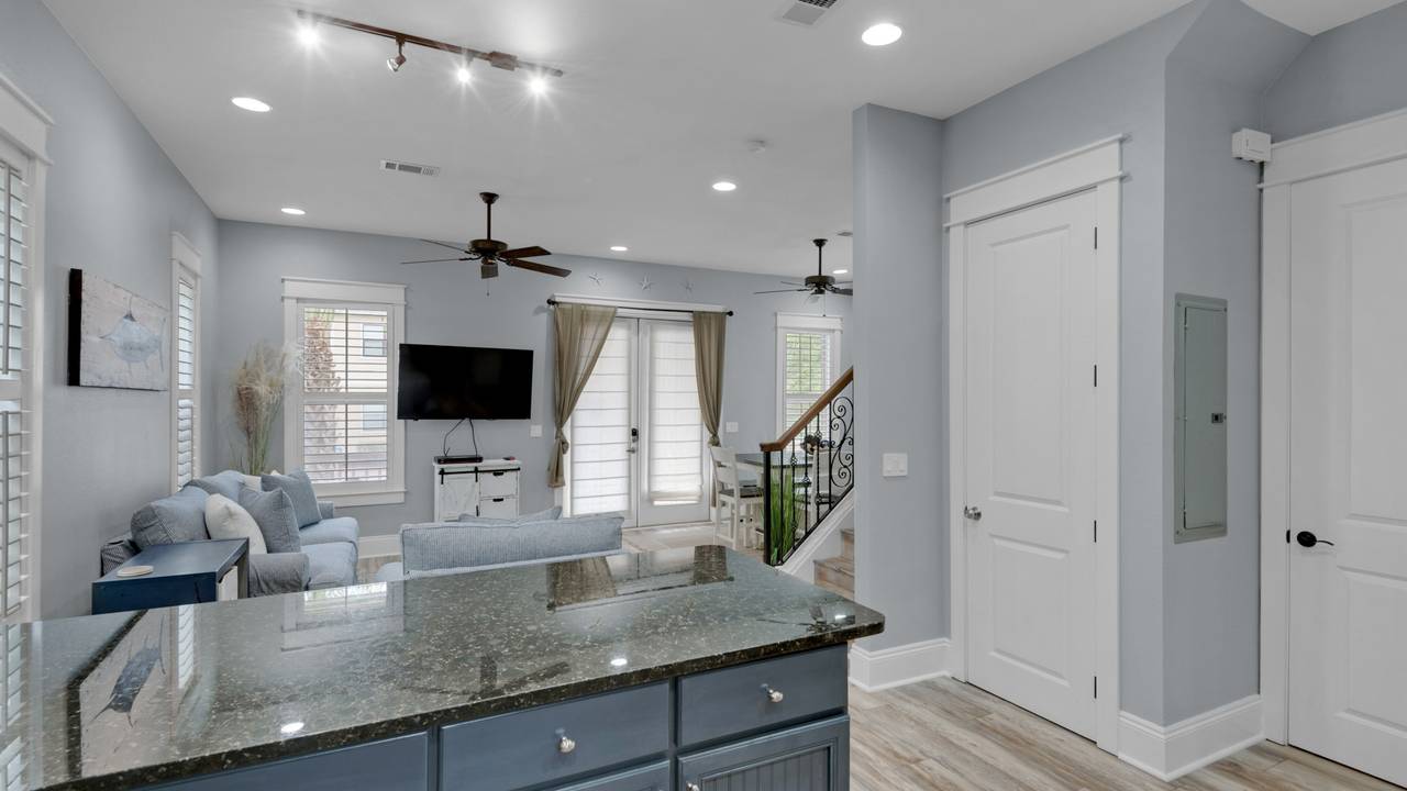 Breeze Kitchen Breeze Kitchen